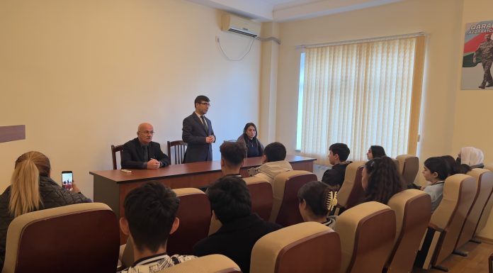 An “Open Door” day was held for students at the Institute of Chemistry of Additives